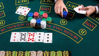 Poker đổi thưởng - Thỏa sức so tài, rinh quà khủng mỗi ngày!